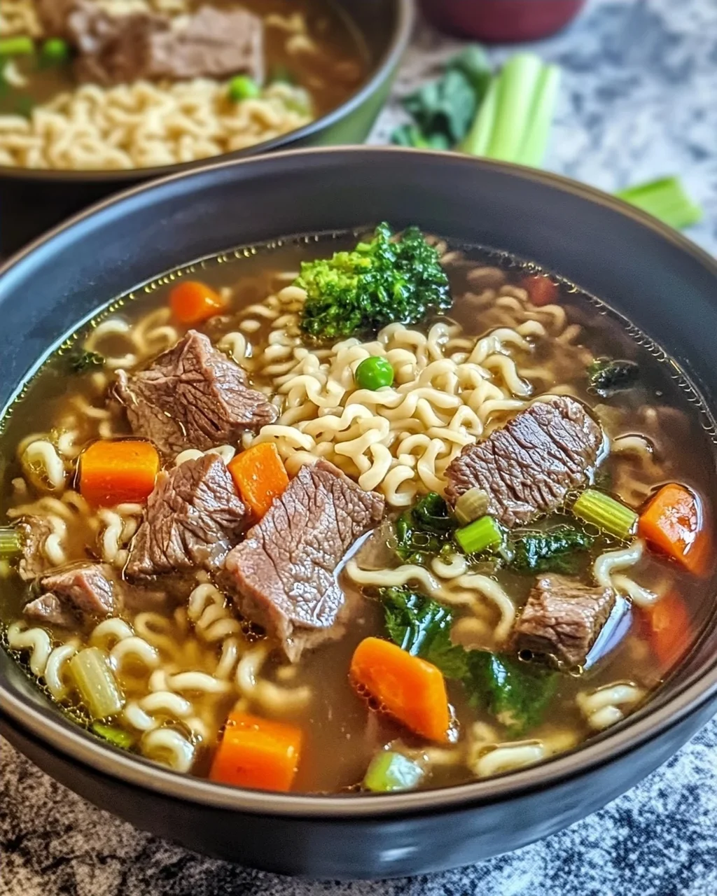 Nudelsuppe mit Rindfleisch