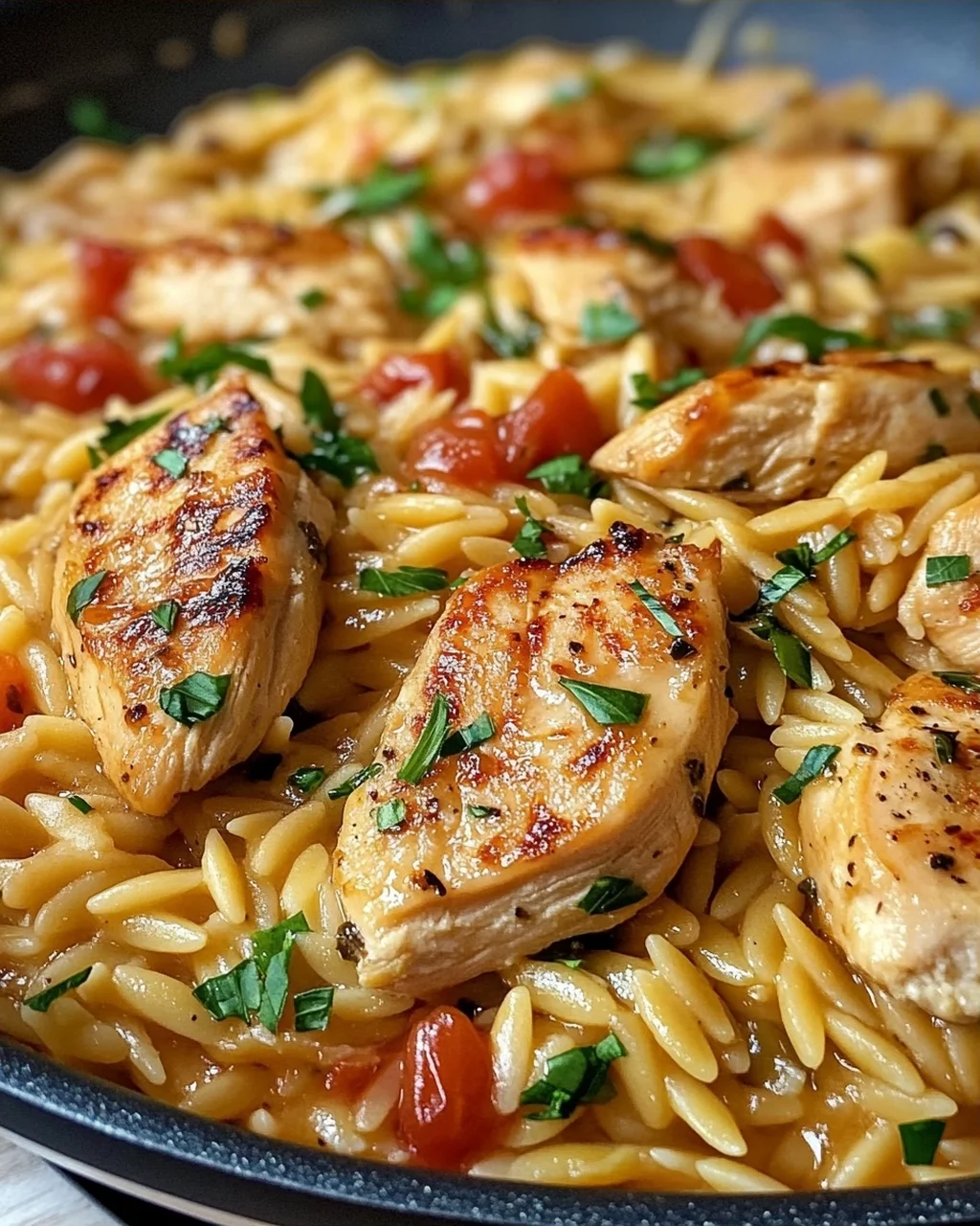 One Pot Orzo Pasta mit Hähnchen